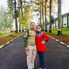 Ini Potret Mesra Bella Saphira bersama Sang Suami yang Seorang Jenderal TNI, Romantis Banget!