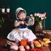 Potret Baby Chloe Anak Asmirandah Fotosyut Pakai Baju Tradisional Belanda, Makin Mirip Boneka!