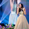10 Potret Lyodra Saat Tampil Bernyanyi di Kondangan, Pesonanya Bak Penyanyi Dunia!