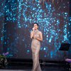 10 Potret Lyodra Saat Tampil Bernyanyi di Kondangan, Pesonanya Bak Penyanyi Dunia!