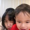 6 Potret Kedekatan Fuji Adik Bibi Ardiansyah dan Baby Gala, Care Banget Kayak Anak Sendiri!
