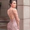 7 Penampilan Terbaru Wika Salim Anggun Pakai Dress, Pamer Punggung Terbuka yang Super Mulus