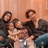 Intip Pesona Fairuz A Rafiq dengan Baby Bump yang Membesar di Usia ke-8 Bulan