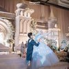 Bak Negeri Dongeng, Intip Potret Pernikahan Ria Ricis - Teuku Ryan yang Mewah dan Elegan Abis!