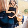 Lakukan Maternity Shoot di Rumah, Hasil Pemotretan Selebriti Saat Hamil Ini Bagusnya Bak di Studio