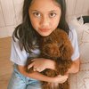 8 Potret Terbaru Sarah Anak Bungsu Nana Mirdad yang Punya Mata Coklat Indah, Kini Genap 10 Tahun!