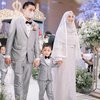 9 Potret Kelucuan Keponakan Ria Ricis di Acara Pernikahan, Gemesin Banget!