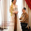 Resmi Menikah, 19 Potret Resepsi Pernikahan Winona Adik Nikita Willy dengan Baju Adat Minang dan Jawa