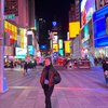 Elina Joerg dan Steffi Zamora Liburan ke New York, Tampil Kece saat Jalan-Jalan di Times Square
