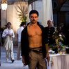 7 Potret Akting Dominic Cooper di Film The Devils Double, Sukses Perankan Dua Karakter Berbeda Sekaligus