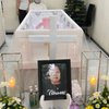 7 Potret Pemakaman Mertua Inul Daratista, Netizen: Indahnya Toleransi