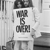 7 Potret Yoko Ono Istri dari John Lennon The Beatles