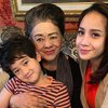8 Potret Nenek Raffi Ahmad, Tetap Kece dan Fashionable di Umur 87 Tahun
