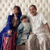 10 Potret Andi Soraya Momong Baby Kylie, Pipi Gembulnya Sukses Bikin Warganet Gemas