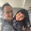 Ini Momen Ferry Irawan Momong Vania Putri Venna Melinda, Dekat Banget Bak Anak Sendiri