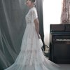 10 Potret Prewedding Vidi Aldiano yang Klasik, Sheila Dara Memesona dengan Gaun Putihnya 