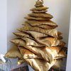 15 Kreasi Pohon Natal Paling Unik, Idenya Fresh!