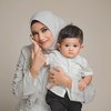 5 Pemotretan Terbaru Nadya Mustika Berduaan dengan Baby Syakki, Siap Jalani 2022 Tanpa Rizki DA