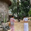 7 Potret Liburan Marsha Aruan ke Bali, Pamer Body Goals dengan Crop Top dan Baju Nerawang