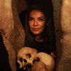 10 Potret Najwa Shihab Kunjungi Tana Toraja, Foto Bareng Tulang Belulang dan Tengkorak Manusia