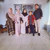 12 Tahun Menikah, Berikut 8 Potret Mesra Adul dan Sang Istri yang Jauh dari Gosip Miring