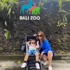 10 Potret Selvi Kitty Liburan ke Bali Bareng Anak, Main Burung sampai Beri Makan Hewan Buas
