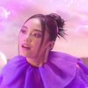 10 Potret Marion Jola di Video Klip Overthinking, Tampil Sebagai Putri Duyung sampai Bermesraan dengan Fadly Faisal