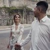 Baru Diungkap Setelah 2 Tahun, Ini 10 Potret Pernikahan Sheila Marcia dan Dimas Akira yang Sederhana tapi Romantis di Bali