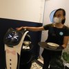 Intip 10 Potret Canggihnya Robot Pelayan dan Barista di Kafe Jakarta yang Bakal Bikin Melongo