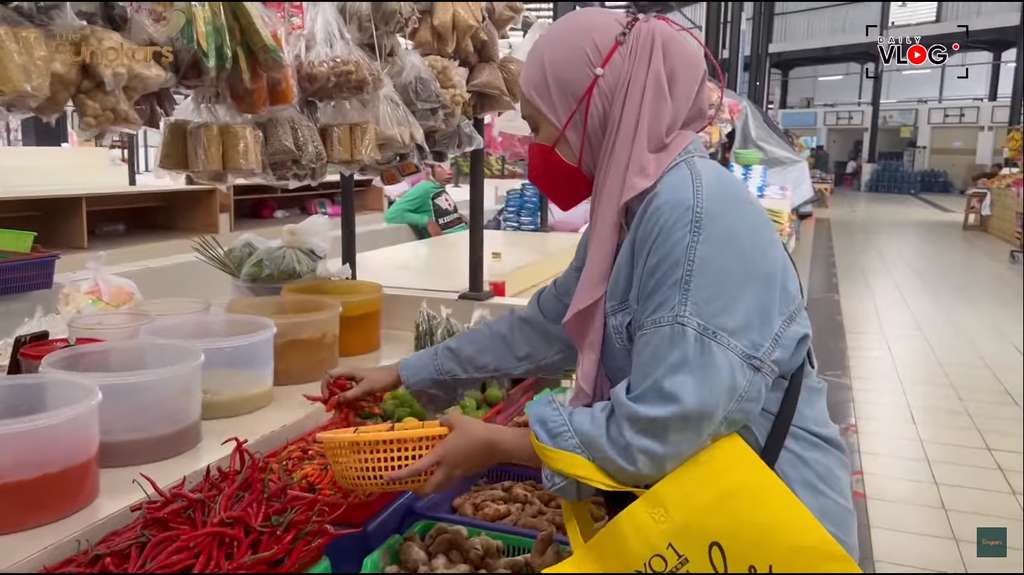 Momen Manis Zaskia Sungkar dan Irwansyah Belanja Bareng di Pasar, Pakai Mobil Mewah