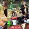 9 Momen Keluarga Haji Faisal Ziarah ke Makam Bibi dan Vanessa Angel, Tatapan Sendu Gala Bikin Pilu