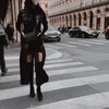 Ini Pesona Anya Geraldine Saat Hadiri Gelaran Fashion Show di Paris, Pakai Outfit Serba Hitam Pamer Kaki Jenjang