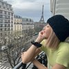 Dilarang Hadiri Paris Fashion Week, Ini 8 Potret Lisa BLACKPINK Jalan-jalan Santuy Menikmati Sudut Kota