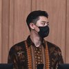 Bikin Halu Makin Lancar, Ini 12 Foto Editan Member EXO Pakai Batik yang Vibes-nya Lokal Banget