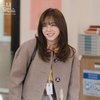 9 Inspirasi Outfit Ngantor Ala Kim Se Jeong di Drama Korea A Bussines Proposal, Simple dan Elegan