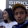 9 Potret Sosok Mirip Rossi di Gelaran MotoGP Mandalika, Aksinya sampai Diliput Media Asing