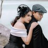 10 Pose Prewedding Pesinetron Masayu Clara dan Qausar Harta dengan Tema Korean Style