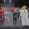 Sempat Vakum 3 tahun, Ini Pesona Paula Verhoeven Berjalan di Catwalk Arab Fashion Week 2022