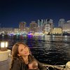 Potret Kenzo Temani Paula Verhoeven Kerja ke Dubai, Selalu Nyaman dan Enjoy di Pelukan Mama