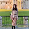 Paras Cantik Sabrina Anggraini Istri Belva Devara Bikin Pangling Saat Jalan-jalan di Italia 