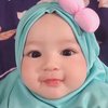 10 Potret Baby Alusha Anak Aldi Taher, Gemes Berpipi Tembem dan Sering Berhijab
