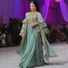 7 Potret Arumi Bachsin yang Kembali Tampil di Fashion Show, Meski Sempat Gugup tapi Pesonanya Bak Wanita India!