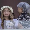11 Potret Harper Beckham jadi Flower Girl di Pernikaan Brooklyn Beckham dan Nicola Peltz, Anggun Pakai Mahkota Bunga