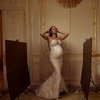 11 Potret Maternity Shoot Rihanna, Pamer Baby Bump Pakai Pakaian Ketat Serba Terbuka 