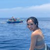 10 Potret Keseruan Gisella Anastasia Liburan ke Ternate, Mampir ke Pulau yang Ada di Uang Seribu