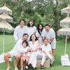6 Potret Terbaru Baby Djiwa Anak Nadine Chandrawinata dan Dimas Anggara, Paras Bulenya Cantik Banget!