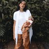 9 Potret Nadine Chandrawinata Saat Momong Baby Djiwa, Paras Cantik Mata Indahnya Curi Perhatian