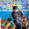 Pengalaman Pertama, Ini 10 Potret Jerome Polin Ngajar Langsung Siswa-siswa SD di Papua