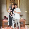 Beda Agama, Ini Potret Nadine Chandrawinata Rayakan Idul Fitri Bareng Keluarga Dimas Anggara 