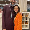 Nonton F1 di Arab Saudi, Berikut 6 Pesona Raline Shah dengan Outfit Serba Oranye yang Cantik Banget